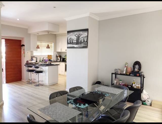2 BEDROOM PENTHOUSE TO LET IN UMHLANGA RIDGE